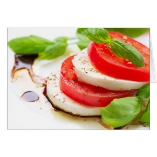 Salade de Caprese. Tranches de tomate et de