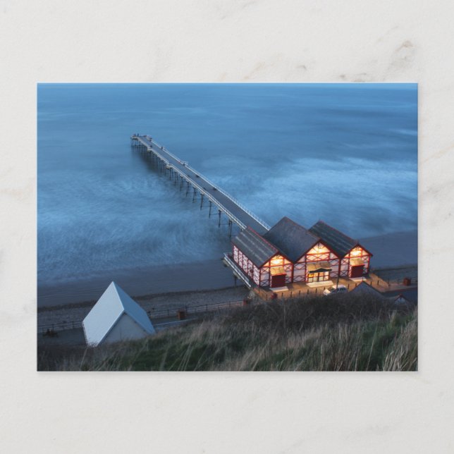 SALTBURN PIER - SALTBURN-BY-THE-SEA, UK POSTCARD (Front)