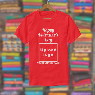 Salutation de Saint-Valentin en T-shirt rouge