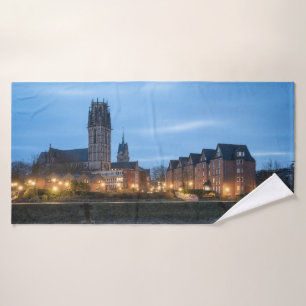 Salvatorkirche Duisburg Bath Towel