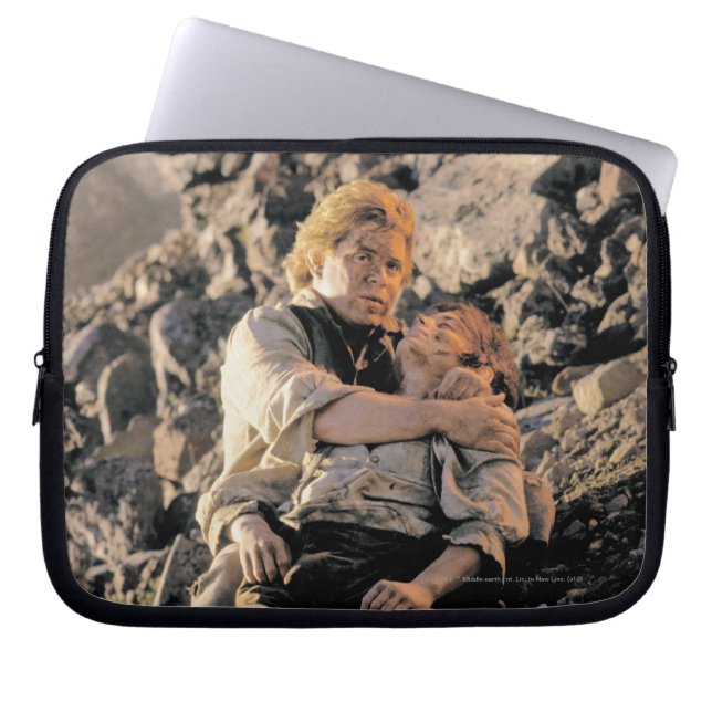 Sam Holding FRODO™ Laptop Sleeve (Front)