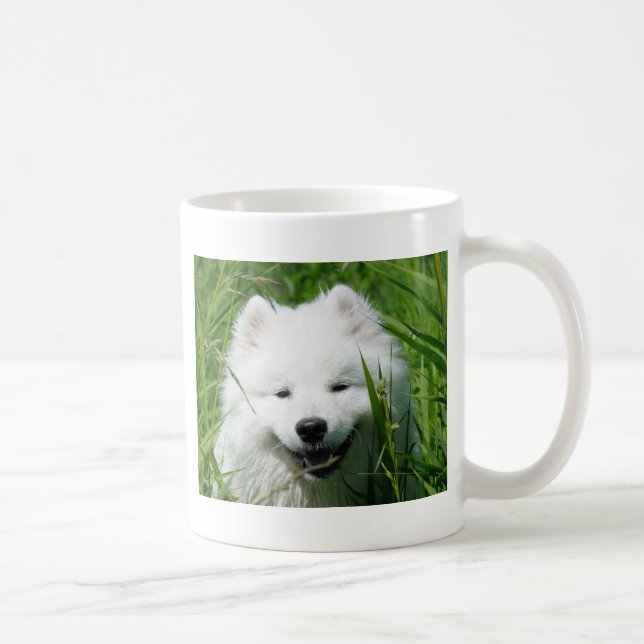 Samoyed In Grass Mug (Right)
