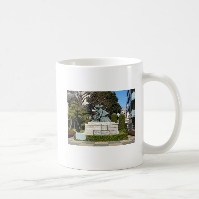 Samurai Kamakura Gongoro Kagemasa Kabuki Statue Coffee Mug (Right)