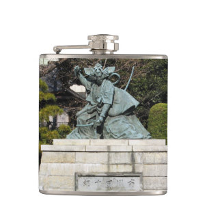 Samurai Kamakura Gongoro Kagemasa Kabuki Statue Hip Flask