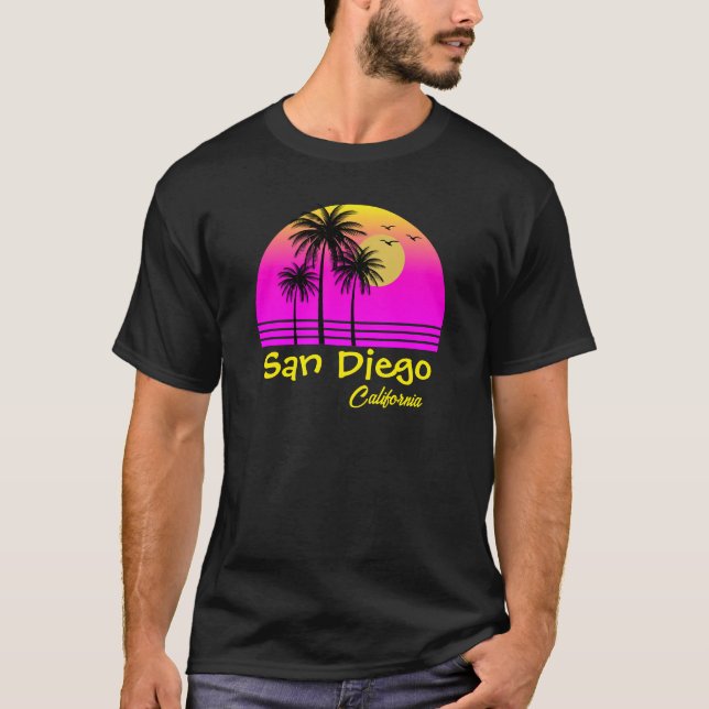 San Diego California Retro Sunset T-Shirt (Front)