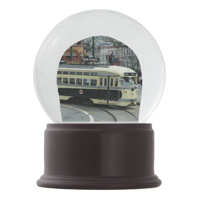 San Francisco Cable Car Snow Globe (Front)