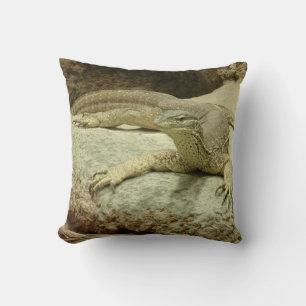 Sand goanna throw pillow
