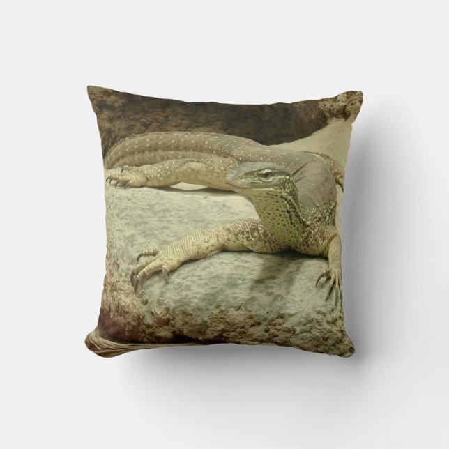 Sand goanna throw pillow (Front)