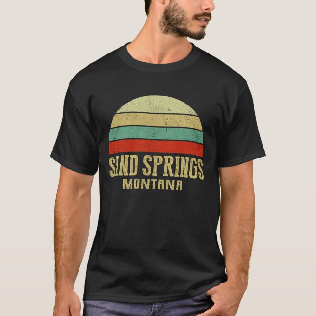 SAND SPRINGS MONTANA Vintage Retro Sunset T-Shirt (Front)