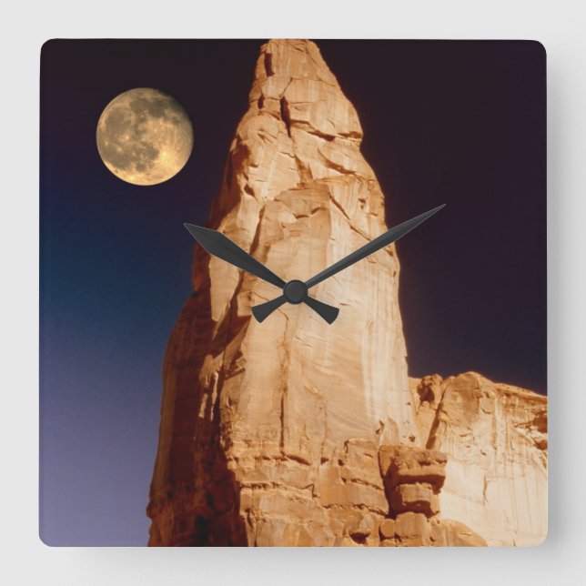 Sandstone Pinacle Square Wall Clock (Front)