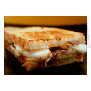 Sandwich grillé à mozzarella avec l'aubergine