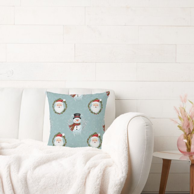 Santa And Frosty Throw Pillow (Couch)