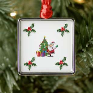 **SANTA AND HOLY/BERRIES** ORNAMENT