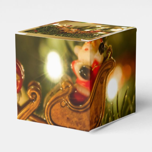 Santa And Reindeer Favor Box (Front Side)