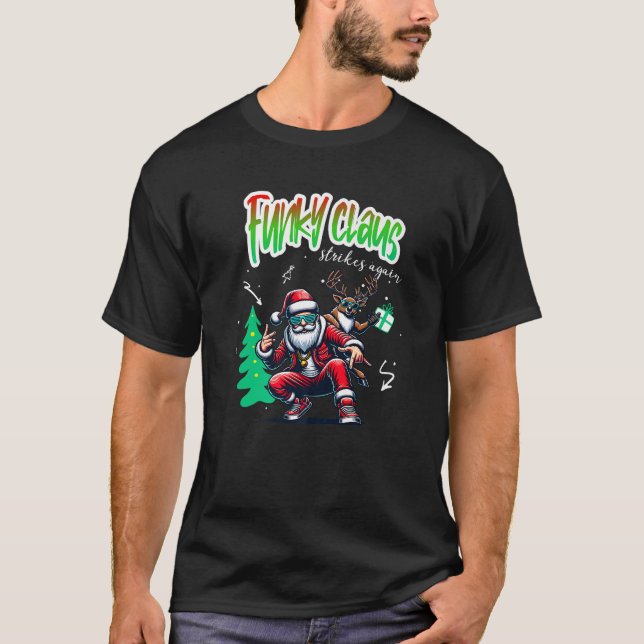 Santa Claus is dancing on xmas Christmas funny men T-Shirt (Front)