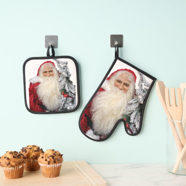 Santa Claus Oven Mitt & Pot Holder Set (Insitu(Hanging))