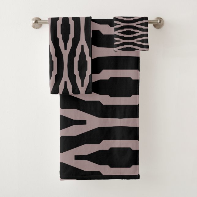 Santa Fe Pink & Black Geometric Modern Pattern Bath Towel Set (Insitu)