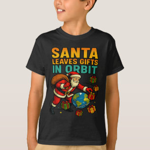 Santa Leaves In Orbit Funny Xmas Space  T-Shirt