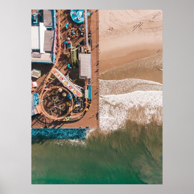 SANTA MONICA PIER, CALIFORNIA - AERIAL VIEW POSTER (Front)