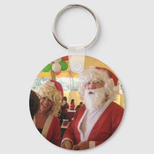Santa & Mrs. Claus Christmas Celebration – Festive Keychain