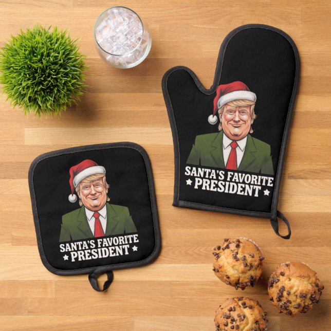 Santa's Favourite President Funny Trump Christmas Oven Mitt & Pot Holder Set (Top Down)