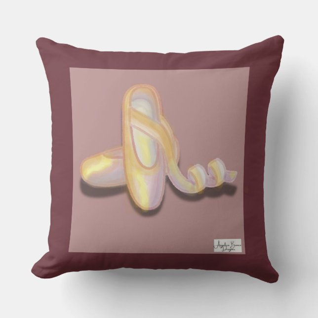 Sapatilhas Throw Pillow (Front)