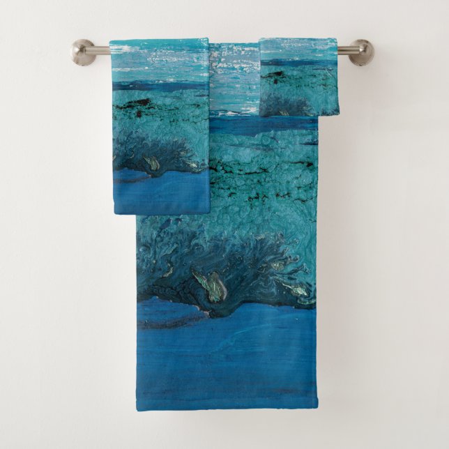 Sapphire Blue Watercolor Bath Towel Set (Insitu)