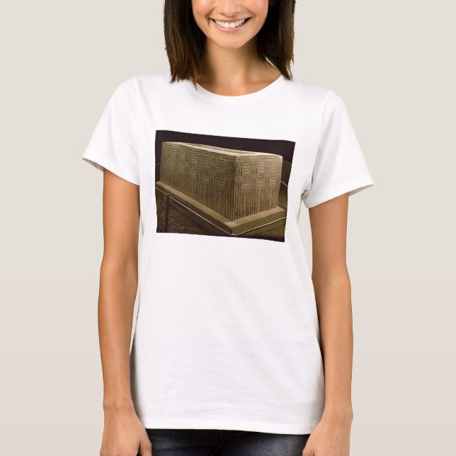 Sarcophagus from Abu Roach (limestone) (see also 3 T-Shirt (Front)