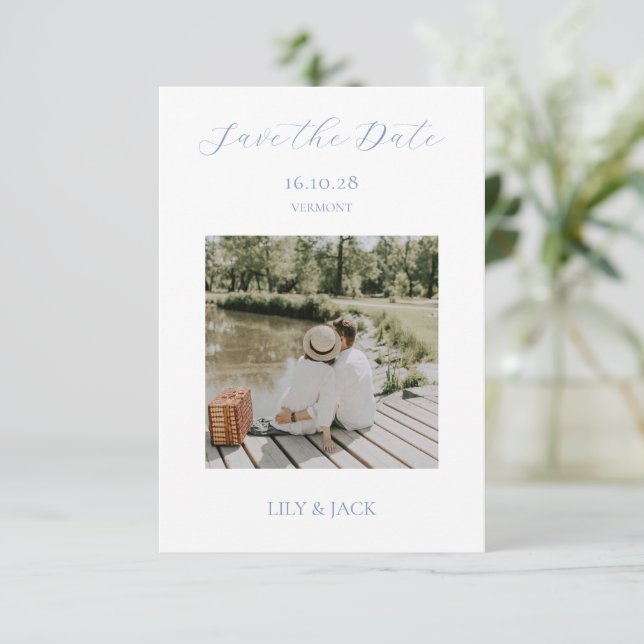 Save The Date Chic White Script Couple Photo Enregistrer La Cart (Debout devant)