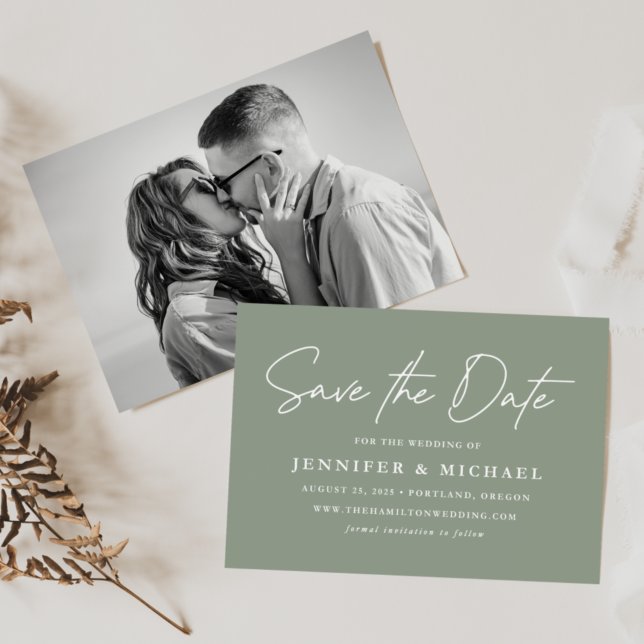 Save The Date Décontracté Script Sage Green Photo (Créateur téléchargé)