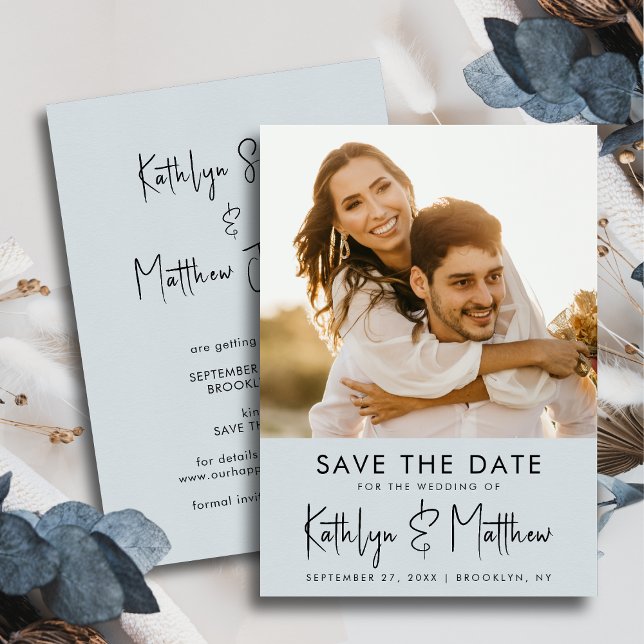 Save The Date Dusty Blue Fun Script Mariage photo moderne (Créateur téléchargé)