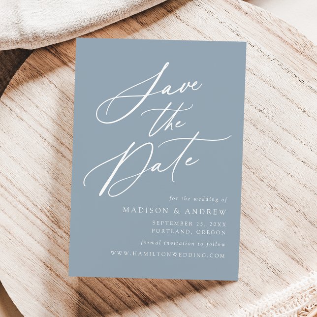 Save The Date Élégante calligraphie Dusty Blue Mariage (Créateur téléchargé)