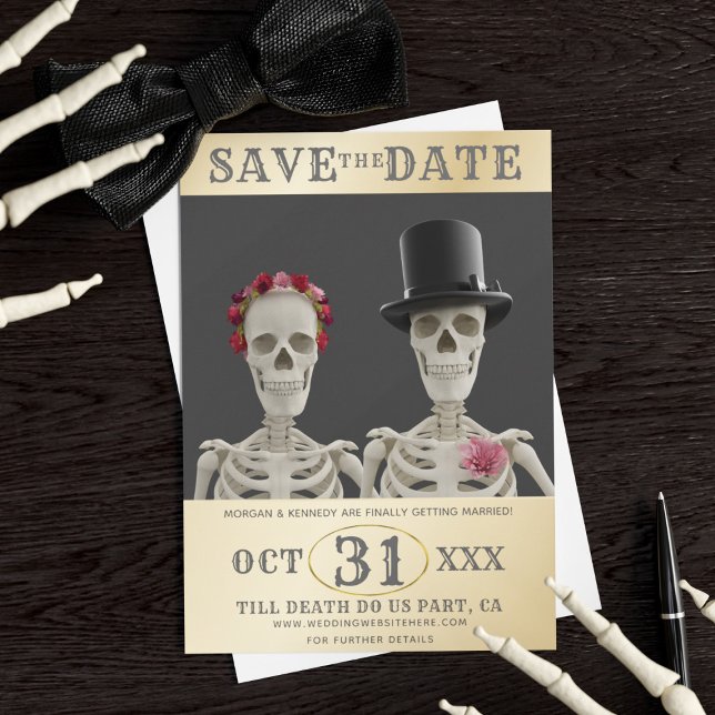 Save The Date Enregistrer la date Skeletons Octobre Halloween Ma (A Bride & Groom skeleton themed Save the Date waiting for your details. Great for Halloween Weddings)