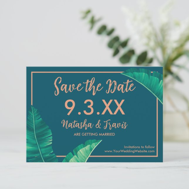Save The Date Feuilles de palmiers tropicaux et élégants (Debout devant)