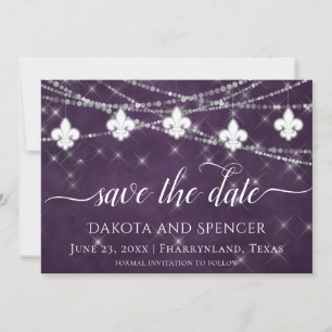 Save The Date Fleur de Lis Eggplant Lumières pourpres   Mariage 