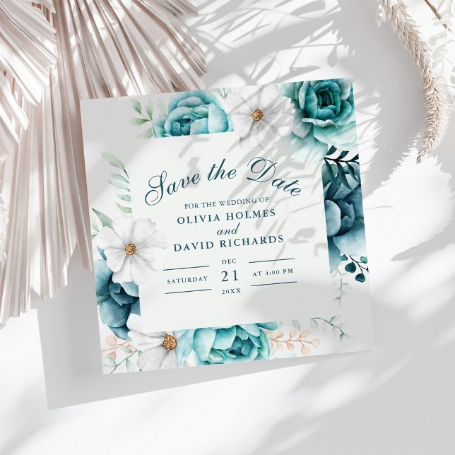 Save The Date Fleurs sauvages turquoises et non blancs Enregistr (Teal and Off-White Wildflowers Save The Date Card on a sunny boho white table with dry botanicals.)