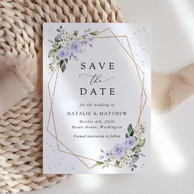 Save The Date Fleurs violettes, Fleurs blanches, Verdure, Mariag (Créateur téléchargé)