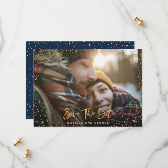 Save The Date Gold stars script photo mariage moderne (Devant/Arrière en situation)
