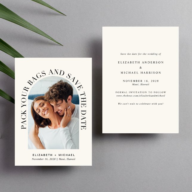 Save The Date Mariage de la crème de destination Arch moderne (Celebrate your love story with a save the date showcasing your photo in an elegant arch frame)