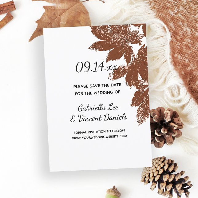 Save The Date Mariage de timbre de feuille d'automne Brown Enreg (Fall in Love with this natural woodland wedding save the date announcement.)