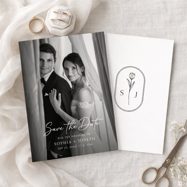 Save The Date Modern Minimalist Monogram Elegant Wedding Photo (Créateur téléchargé)