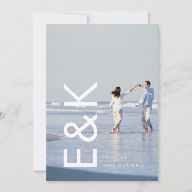 Save The Date Monogramme photo blanc ultra moderne (Devant)