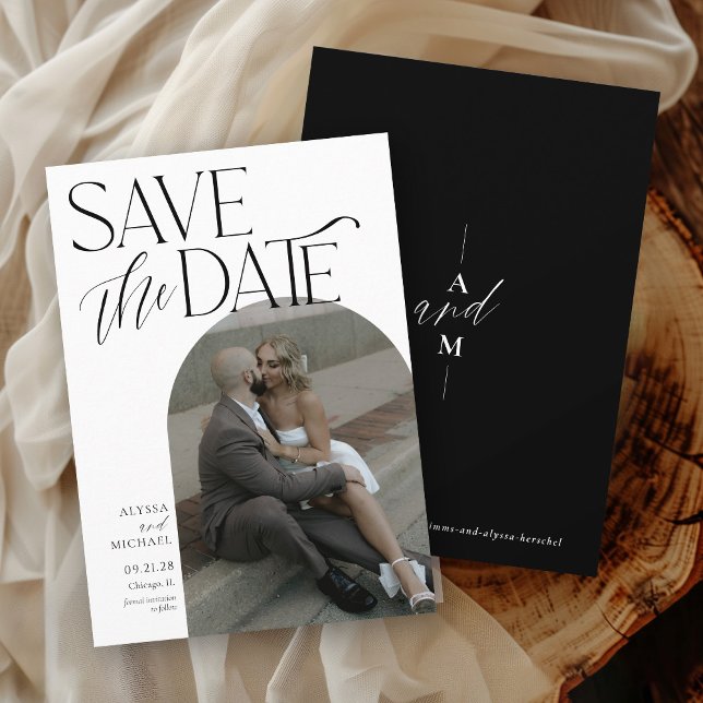 Save The Date Noir moderne simple Arc Photo Mariage élégant (Elegant modern arch photo typography inline monogram simple black and white wedding save the date)