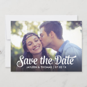Save The Date Retro White Script Enregistrer la date Full Bleed 