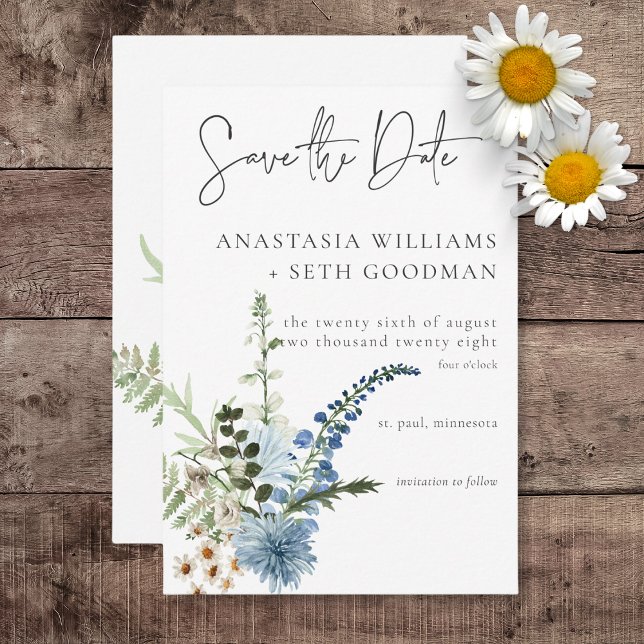 Save The Date Rustique Dusty Blue Fleurs sauvages & Daisy Mariag (Rustic Dusty Blue Wildflowers & Daisies Wedding Save the Date Card)