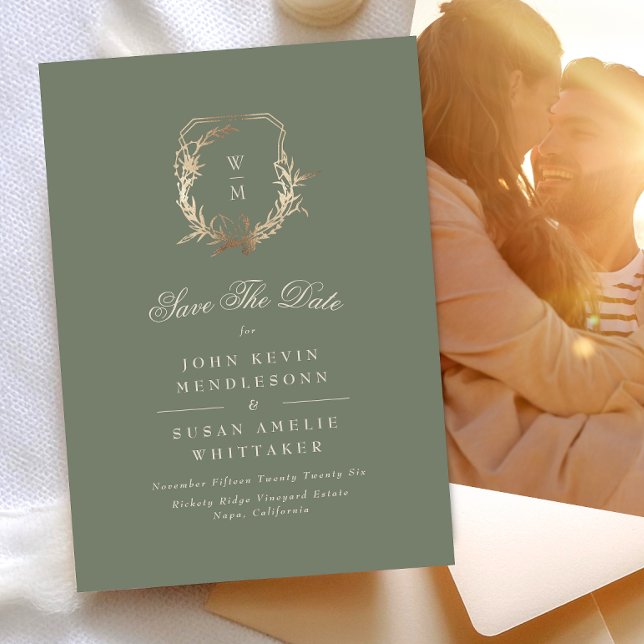 Save The Date Sage Classique & Crème Monogramme Crête dorée Phot (Créateur téléchargé)
