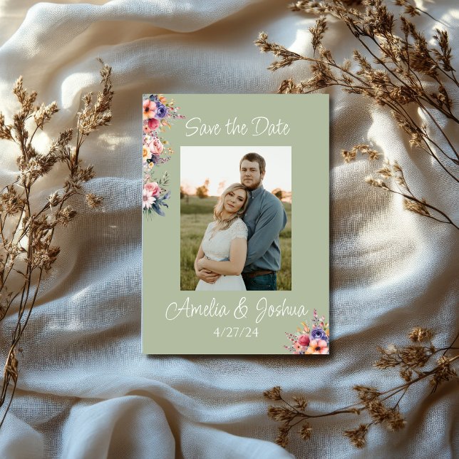 Save The Date Sage Green Photo Fleur sauvage Enregistrer la date (Créateur téléchargé)