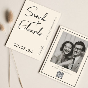 Save The Date Typographie moderne B&W Handwriting Photo Qr Code