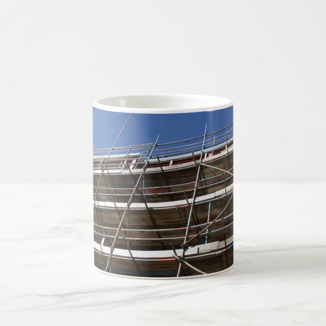Scaffolding on a Mug (Center)