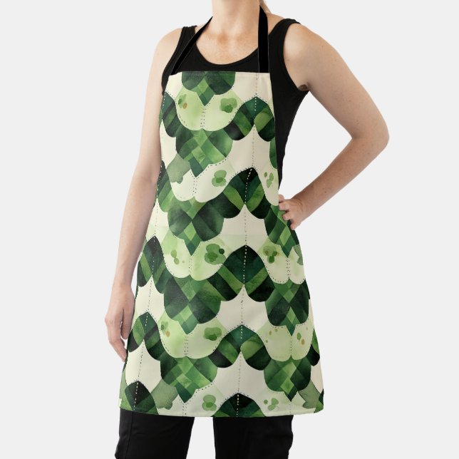 Scallop Watercolor Clover Apron (Insitu)